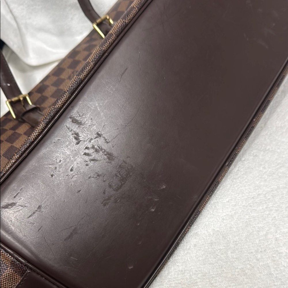 Louis Vuitton Brown Checkered Shoulder Bag - Picture 11 of 14